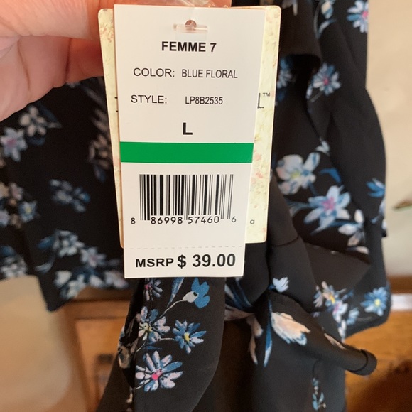 Living Doll Blouse. Size L. Blue Floral. - Picture 2 of 4